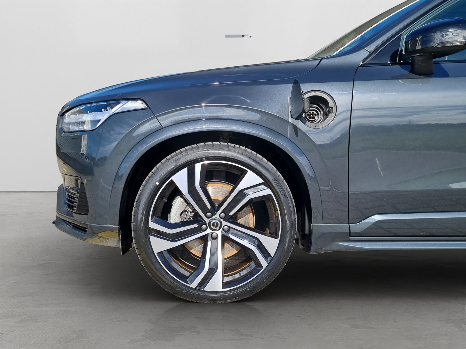 VOLVO XC90 2.0 T8 TE R-Design 7P. eAWD, Hybride Rechargeable Essence/Électricité, Occasion / Utilisé, Automatique - 7