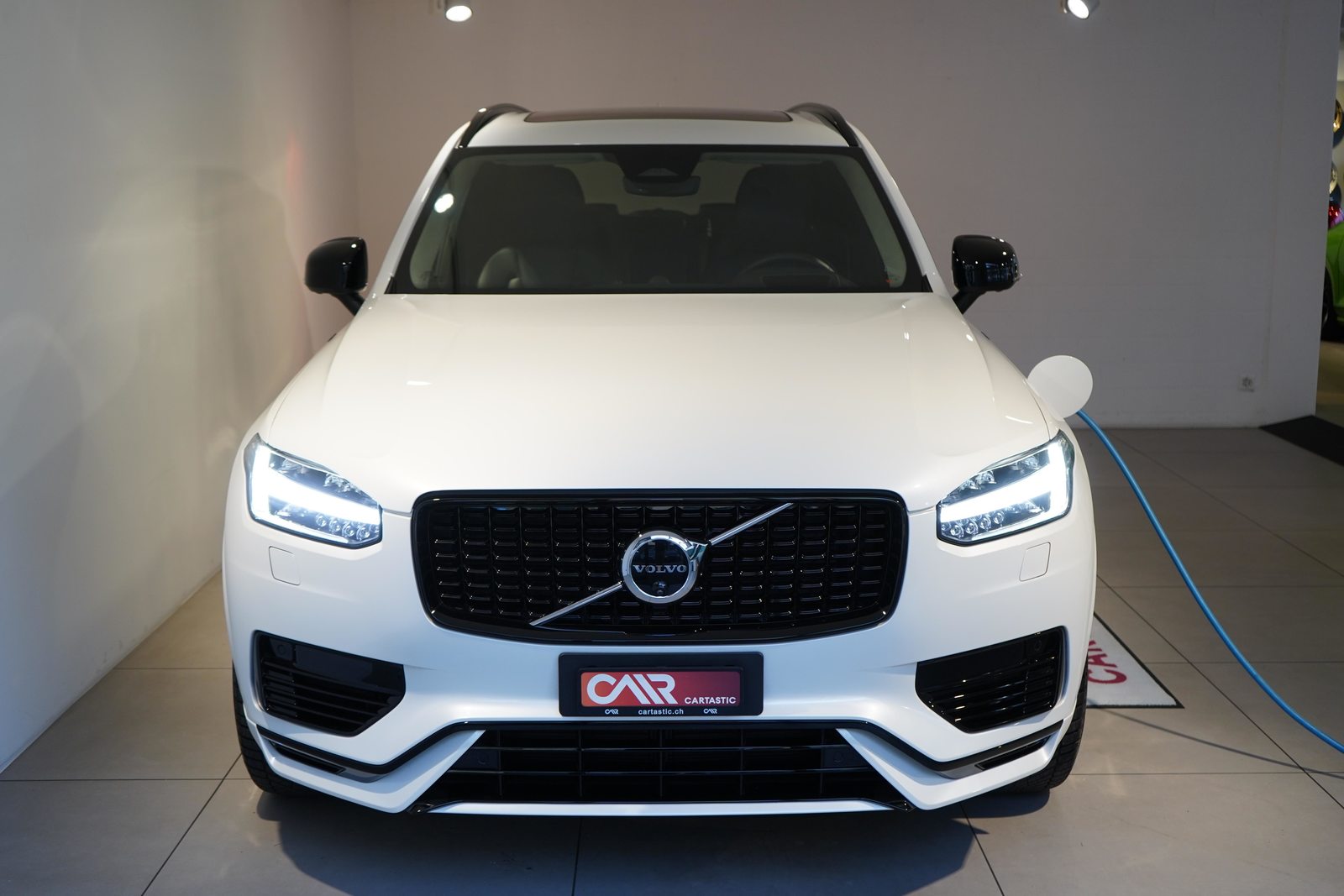 VOLVO XC90 2.0 T8 TE XCLUSIVE Dark 7P. eAWD, Plug-in-Hybrid Petrol/Electric, Second hand / Used, Automatic - 2