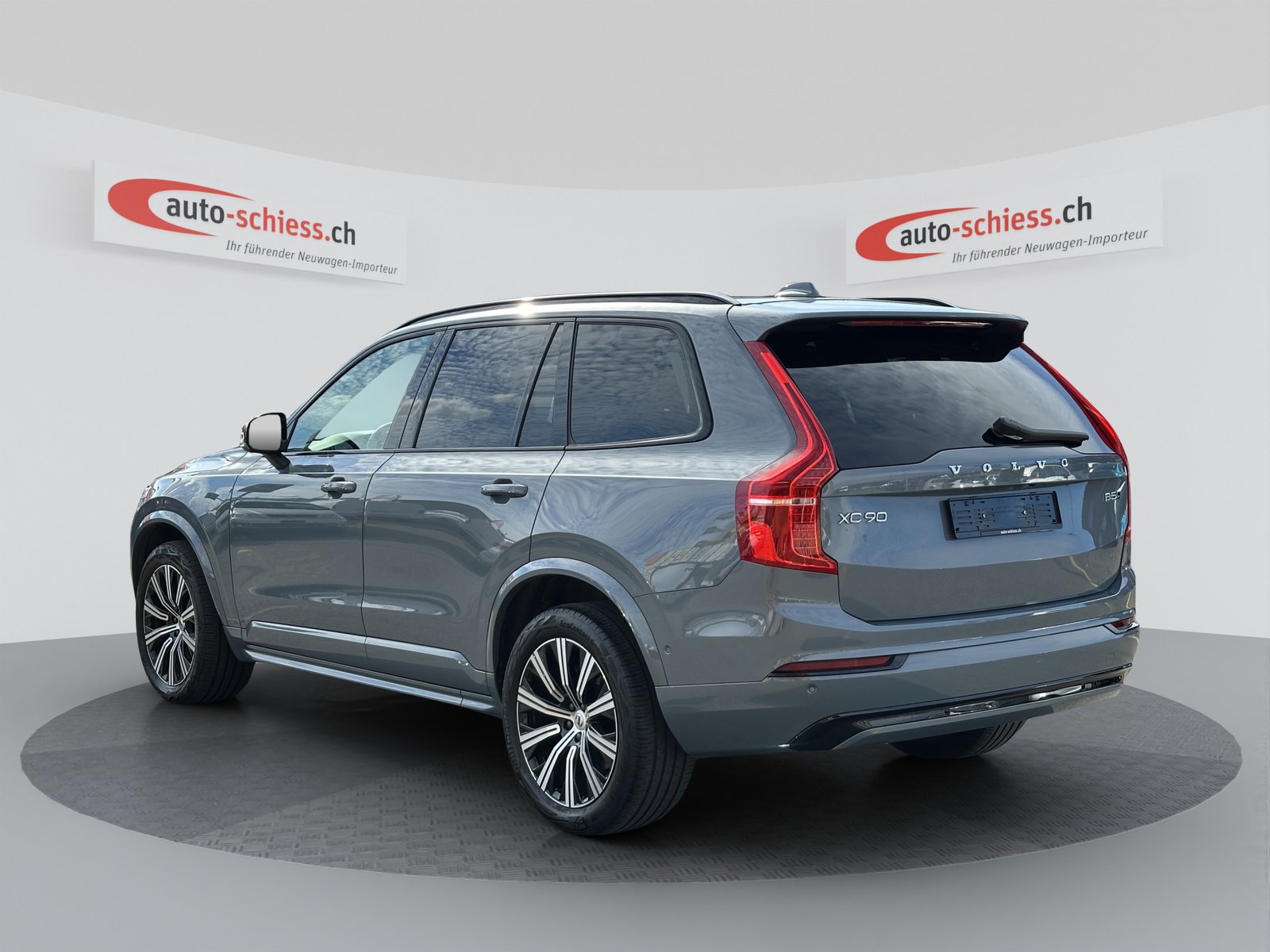 VOLVO XC90 B5 Diesel 7Pl. AWD Plus Dark Geartronic, Hybride Léger Diesel/Électricité, Occasion / Utilisé, Automatique - 3
