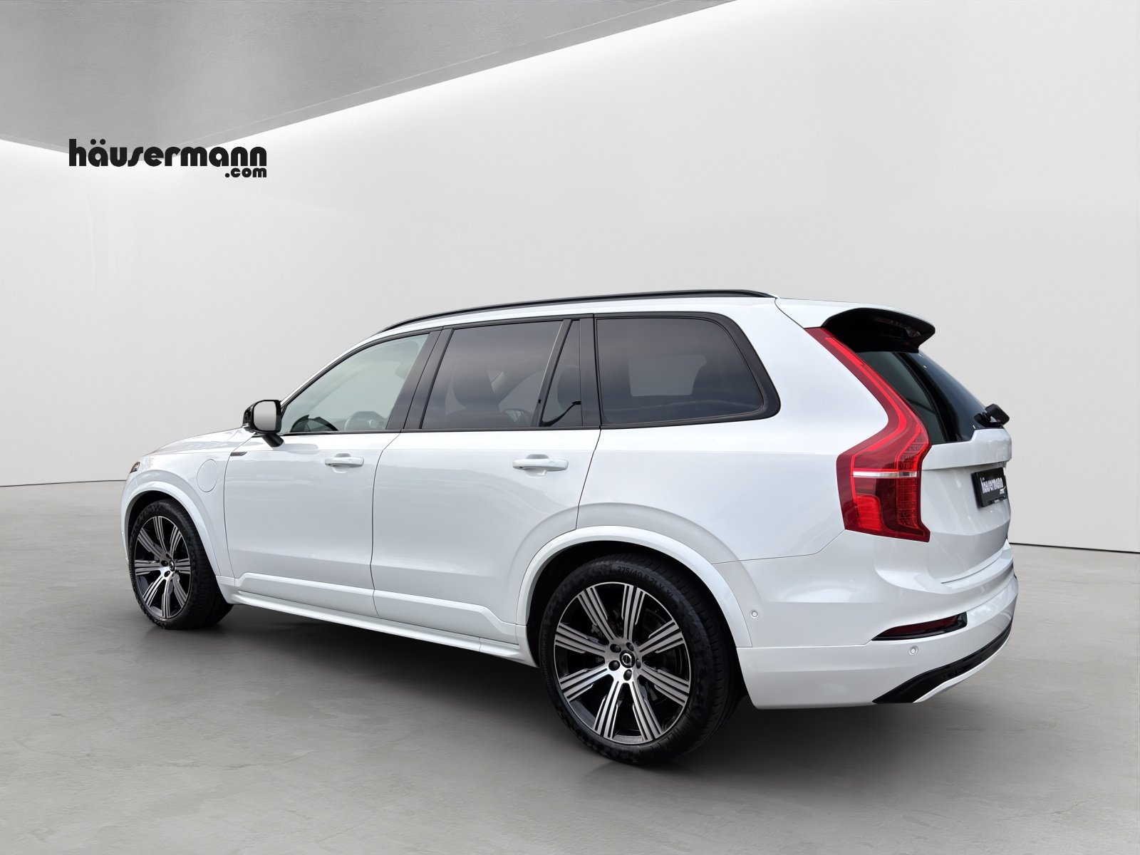 VOLVO XC90 2.0 T8 TE Xclusive Dark 7P. eAWD, Plug-in-Hybrid Petrol/Electric, Second hand / Used, Automatic - 3