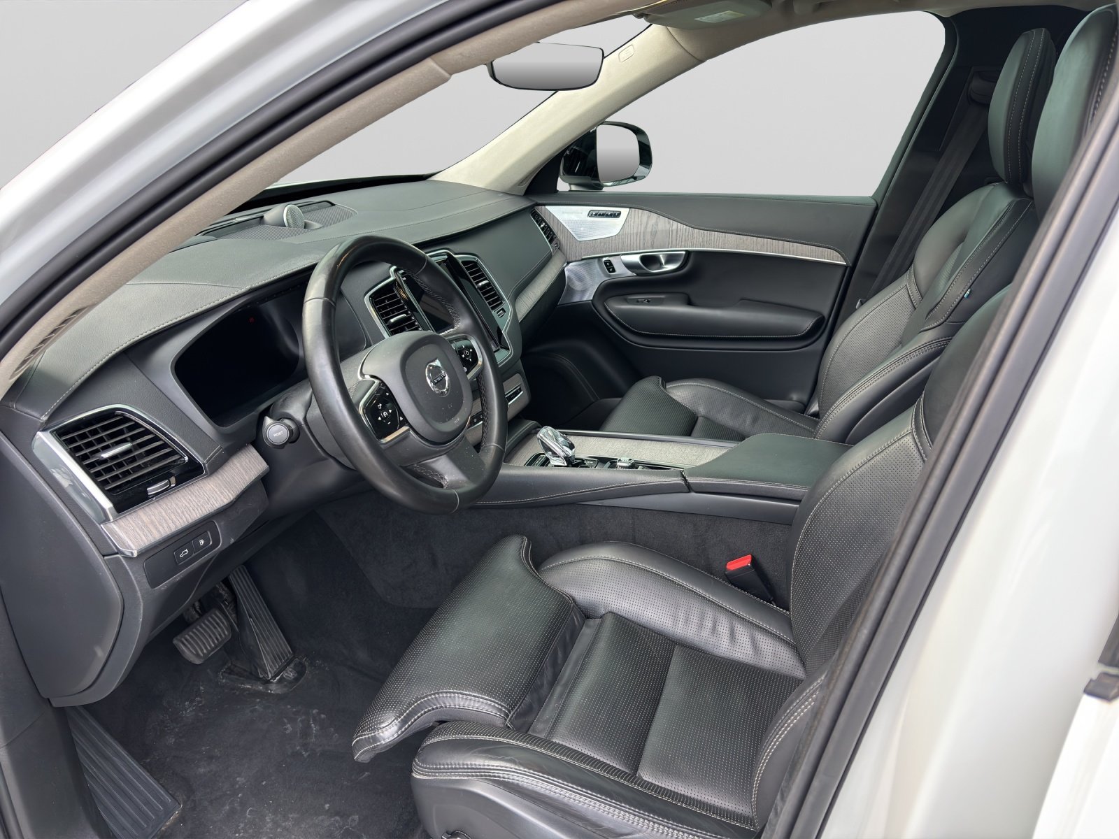 VOLVO XC90 2.0 T8 TE Xclusive Dark 7P. eAWD, Plug-in-Hybrid Petrol/Electric, Second hand / Used, Automatic - 4