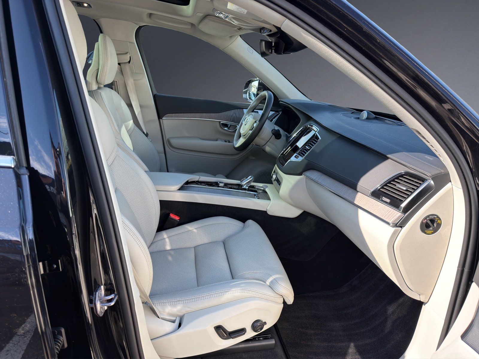 VOLVO XC90 T8 eAWD Inscription Expression Geartronic, Hybride Rechargeable Essence/Électricité, Occasion / Utilisé, Automatique - 7