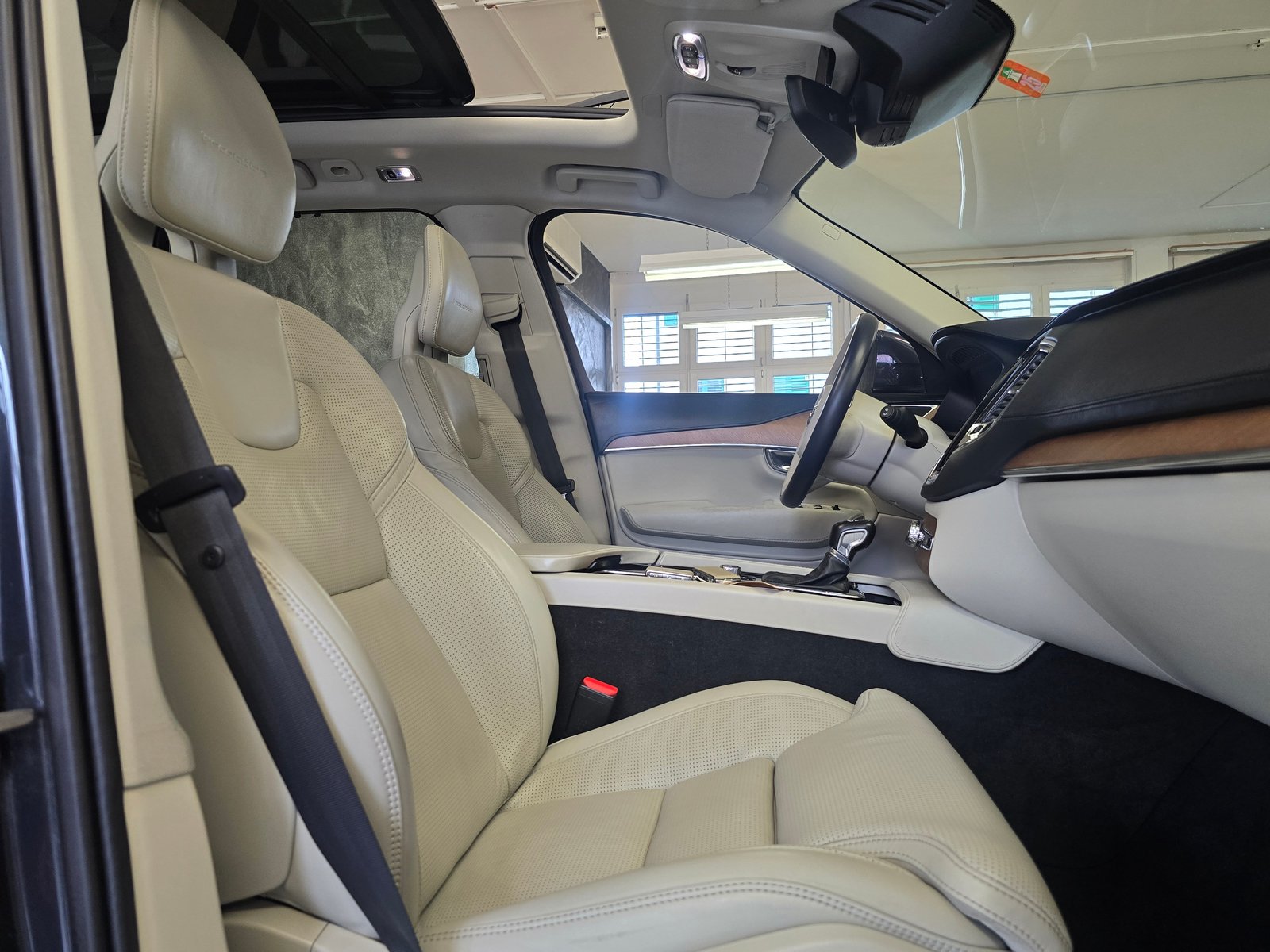 VOLVO XC90 D5 AWD Inscription Geartronic, Diesel, Second hand / Used, Automatic - 7
