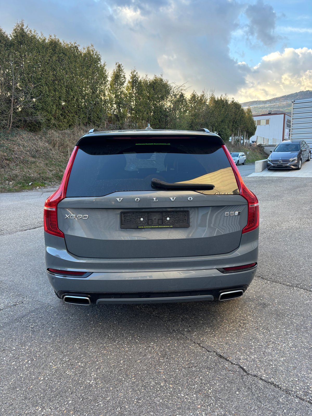 VOLVO XC90 B5 Diesel Mild Hybrid AWD R-Design Geartronic, Hybride Leggero Diesel/Elettrica, Occasioni / Usate, Automatico - 4