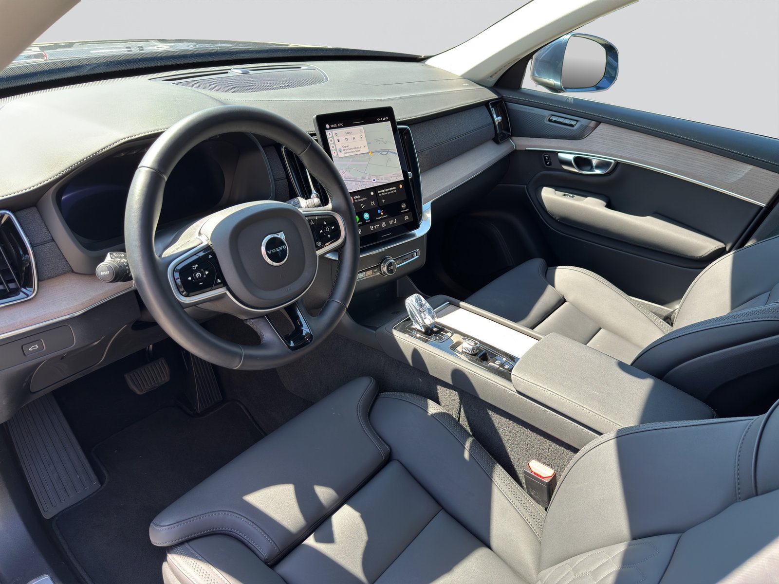 VOLVO XC90 B5 Benzin 7Pl. Mild Hybrid AWD Plus Bright Geartr, Mild-Hybrid Petrol/Electric, Second hand / Used, Automatic - 7