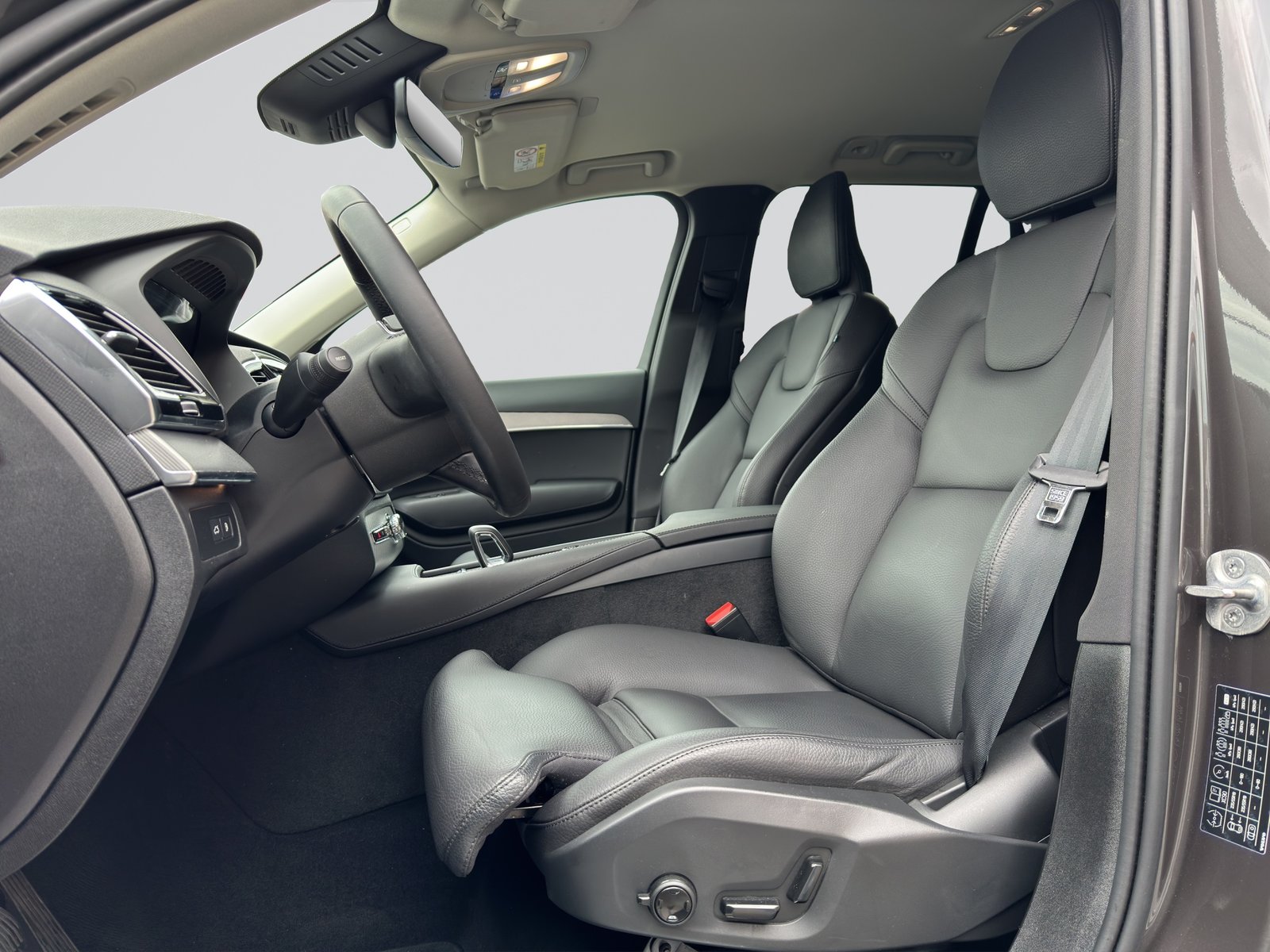 VOLVO XC90 T8 eAWD Core 7Pl. PluginHybrid Geartronic, Plug-in-Hybrid Petrol/Electric, Second hand / Used, Automatic - 6