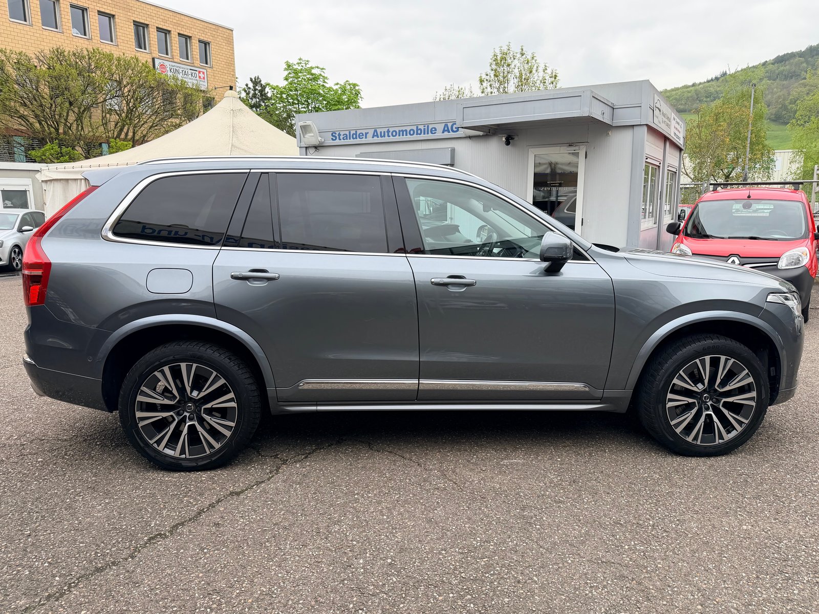 VOLVO XC90 T8 eAWD Inscription Expression Geartronic, Plug-in-Hybrid Petrol/Electric, Second hand / Used, Automatic - 2