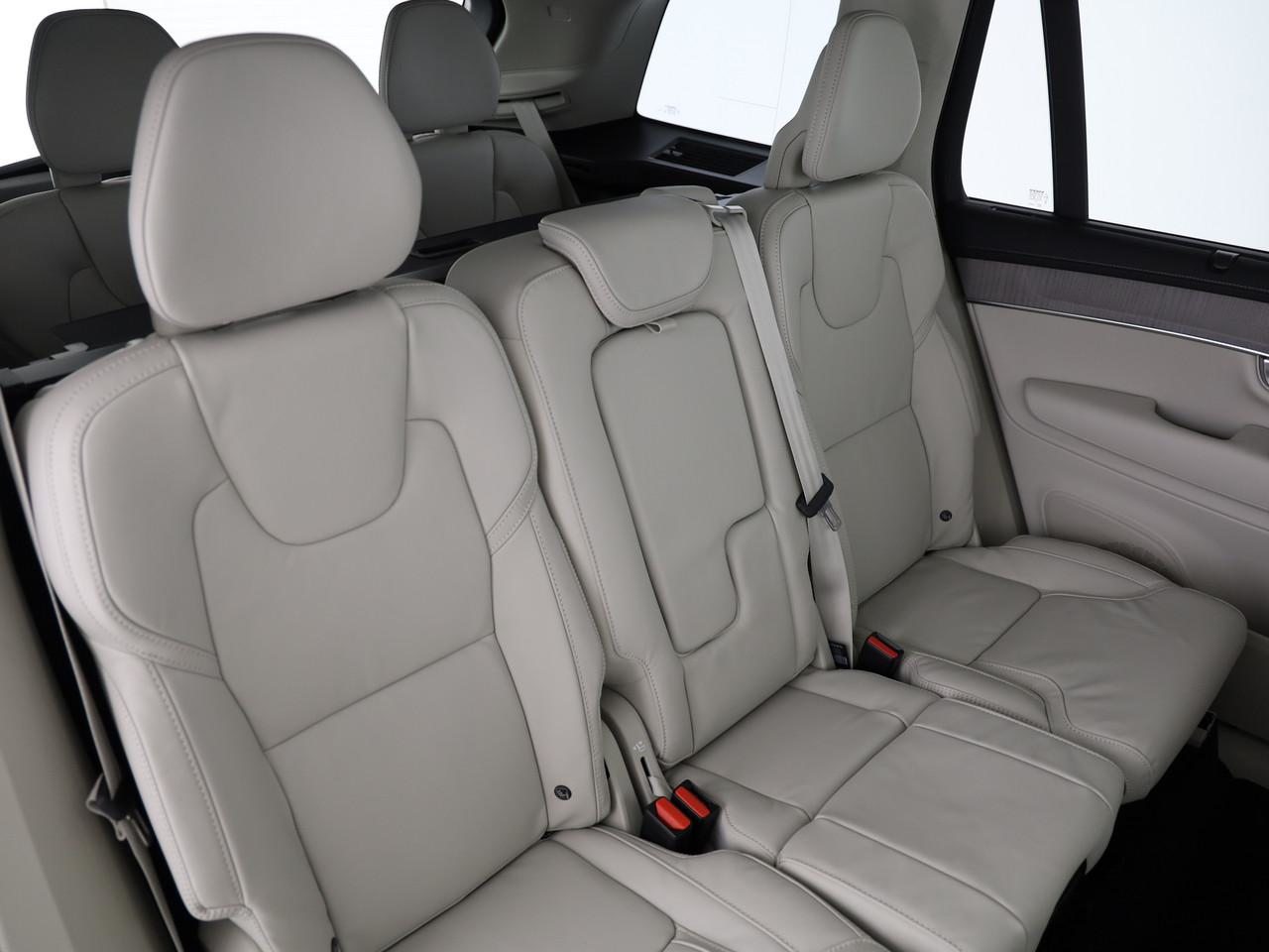 VOLVO XC90 2.0 T8 TE Ultra Dark eAWD, Plug-in-Hybrid Benzin/Elektro, Occasion / Gebraucht, Automatik - 7