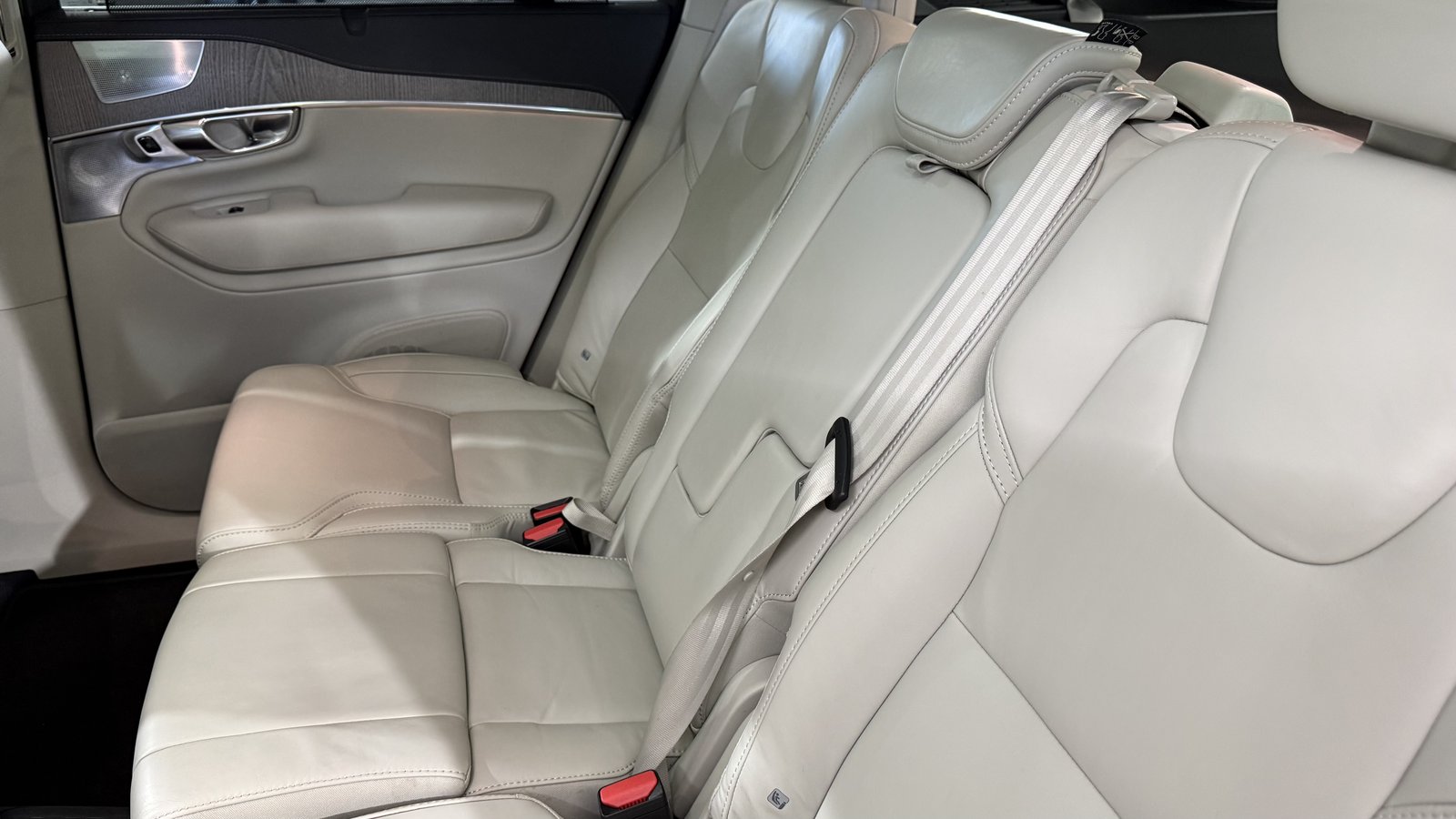 VOLVO XC90 T8 eAWD Inscription, Hybride Intégral Essence/Électricité, Occasion / Utilisé, Automatique - 6
