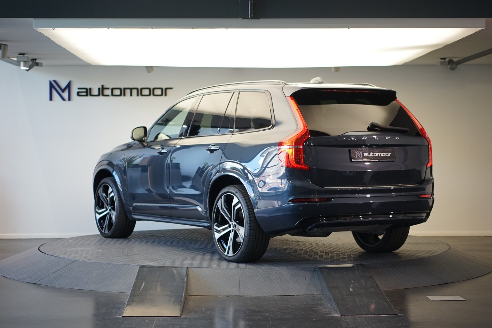 VOLVO XC90 T8 eAWD PluginHybrid R-Design Geartronic *Gratiss, Plug-in-Hybrid Benzin/Elektro, Occasion / Gebraucht, Automatik - 7