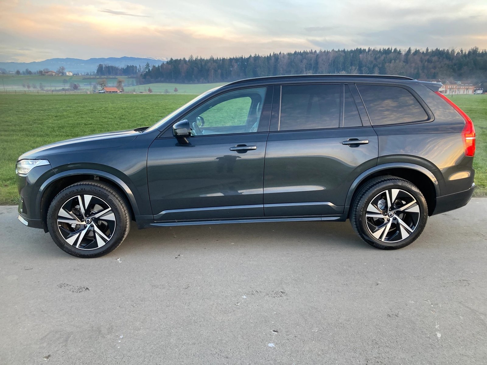 VOLVO XC90 B5 Benzin Mild Hybrid AWD R-Design Geartronic, Hybride Leggero Benzina/Elettrica, Occasioni / Usate, Automatico - 5