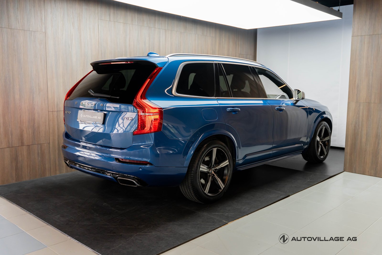 VOLVO XC90 T8 AWD R-Design Geartronic, Hybride Rechargeable Essence/Électricité, Occasion / Utilisé, Automatique - 2