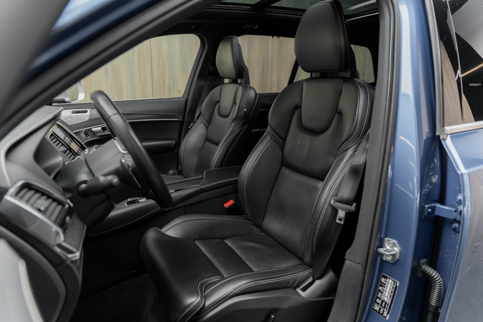 VOLVO XC90 T8 AWD R-Design Geartronic, Hybride Rechargeable Essence/Électricité, Occasion / Utilisé, Automatique - 6