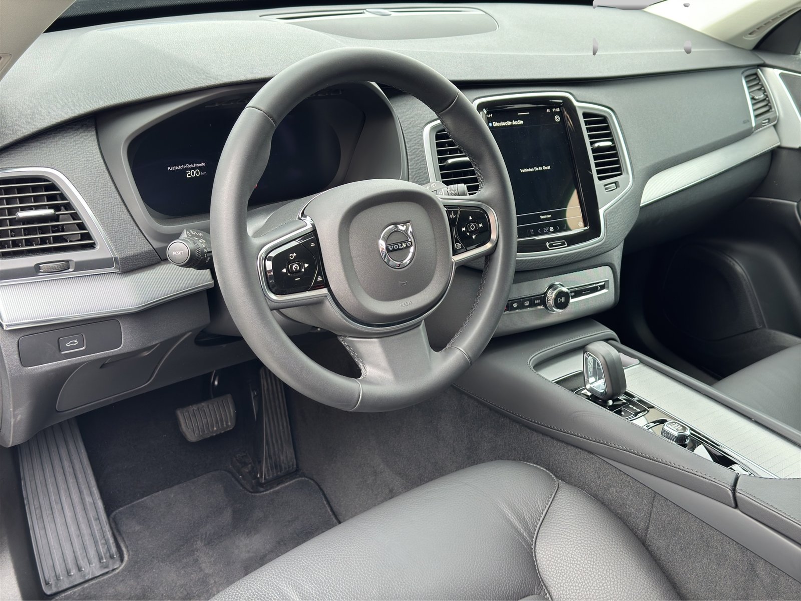 VOLVO XC90 B5 Benzin 7Pl. Mild Hybrid AWD Core Geartronic, Mild-Hybrid Benzin/Elektro, Occasion / Gebraucht, Automatik - 7