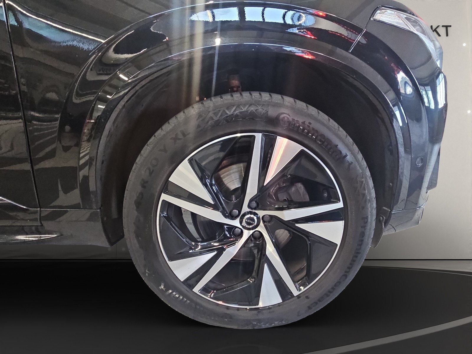VOLVO XC90 2.0 B5 MH R-Design 7P. AWD, Hybride Léger Diesel/Électricité, Occasion / Utilisé, Automatique - 7