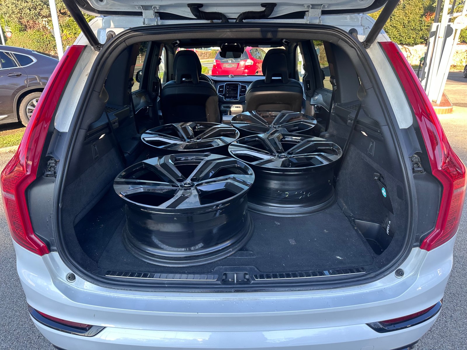 VOLVO XC90 B5 Diesel Mild Hybrid AWD R-Design Geartronic, Hybride Léger Diesel/Électricité, Occasion / Utilisé, Automatique - 6