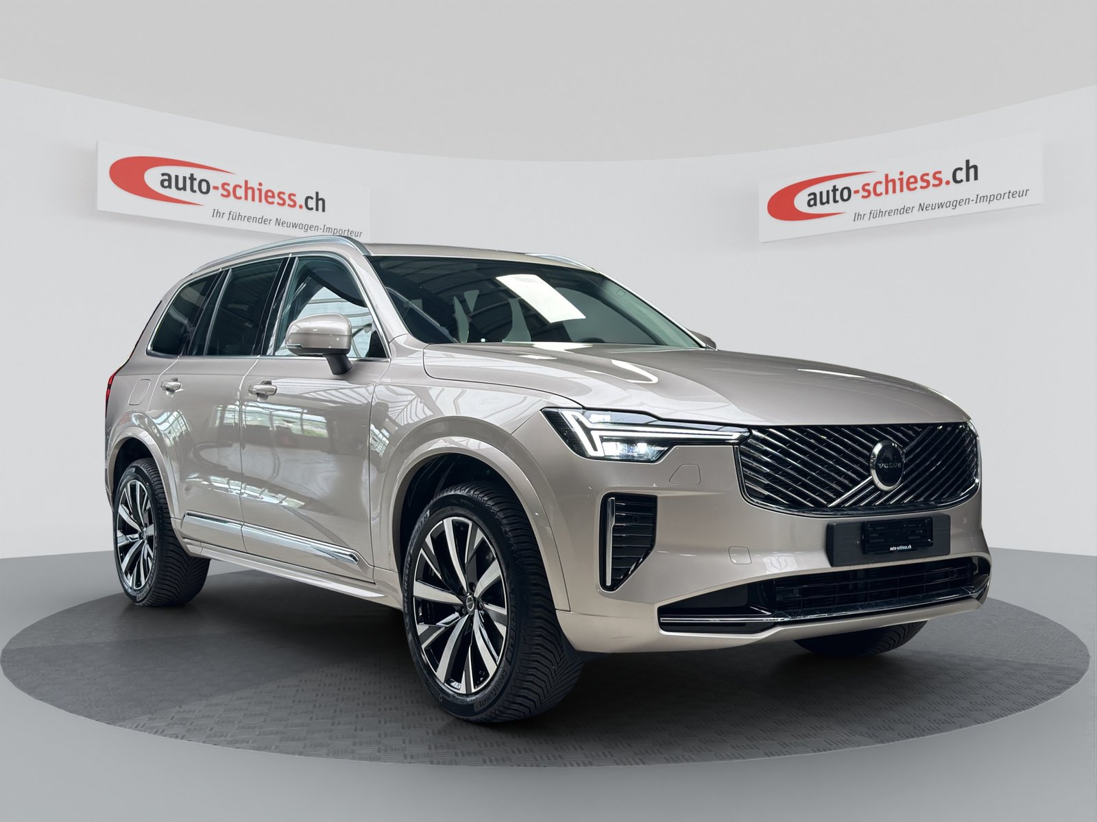 VOLVO XC90 B5 Benzin 7Pl. Mild Hybrid AWD Plus Bright Geartr