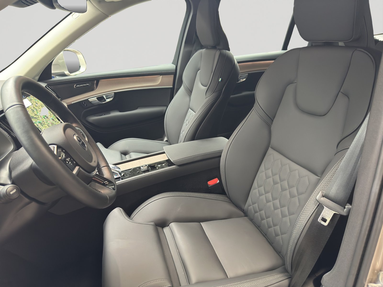 VOLVO XC90 B5 Benzin 7Pl. Mild Hybrid AWD Plus Bright Geartr, Hybride Léger Essence/Électricité, Occasion / Utilisé, Automatique - 6