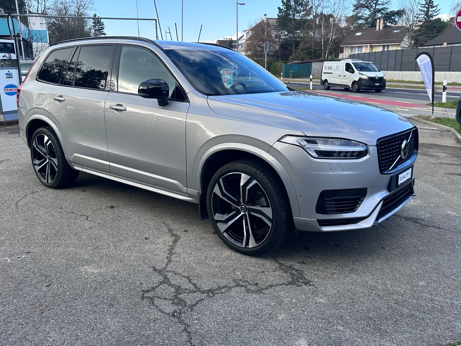 VOLVO XC90 T8 eAWD PluginHybrid Plus Dark Geartronic, Plug-in-Hybrid Benzin/Elektro, Occasion / Gebraucht, Automatik - 2