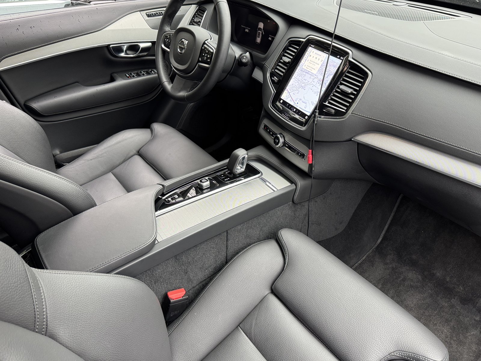 VOLVO XC90 T8 eAWD PluginHybrid Plus Dark Geartronic, Hybride Rechargeable Essence/Électricité, Occasion / Utilisé, Automatique - 3