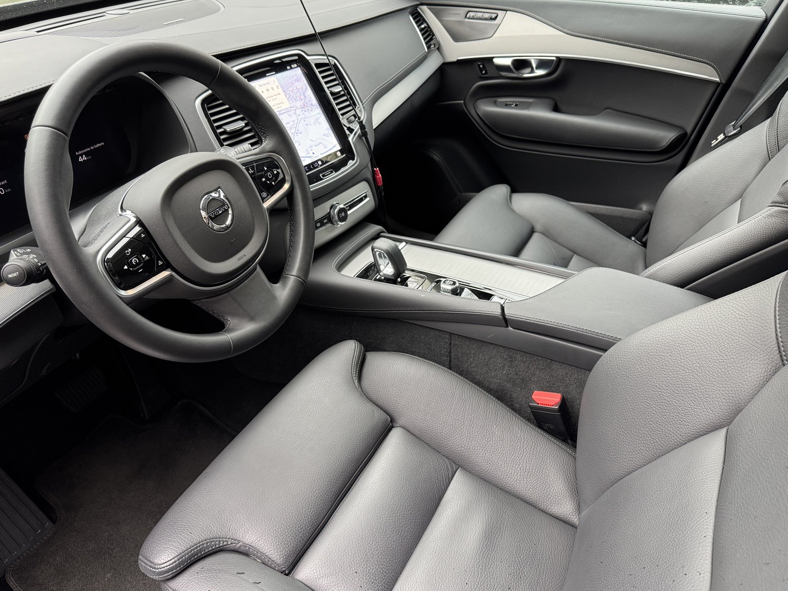 VOLVO XC90 T8 eAWD PluginHybrid Plus Dark Geartronic, Hybride Rechargeable Essence/Électricité, Occasion / Utilisé, Automatique - 4