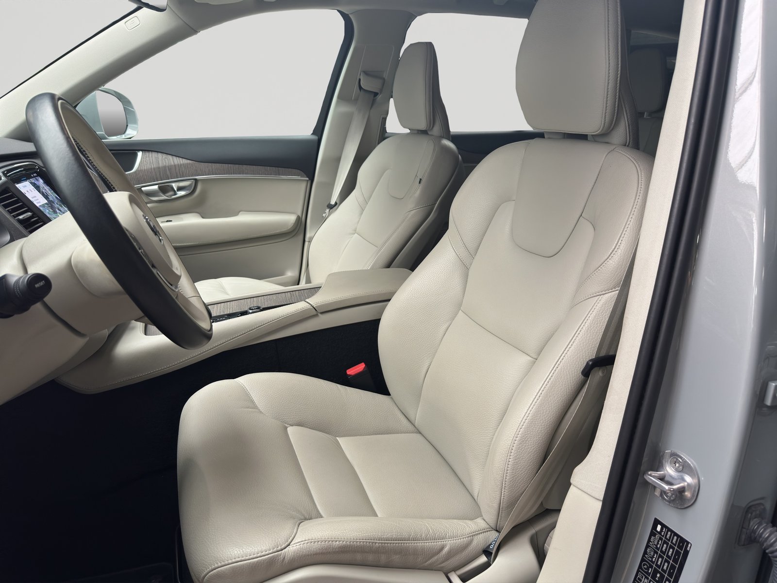 VOLVO XC90 B5 Benzin Mild Hybrid AWD Core Geartronic, Mild-Hybrid Benzin/Elektro, Occasion / Gebraucht, Automatik - 6
