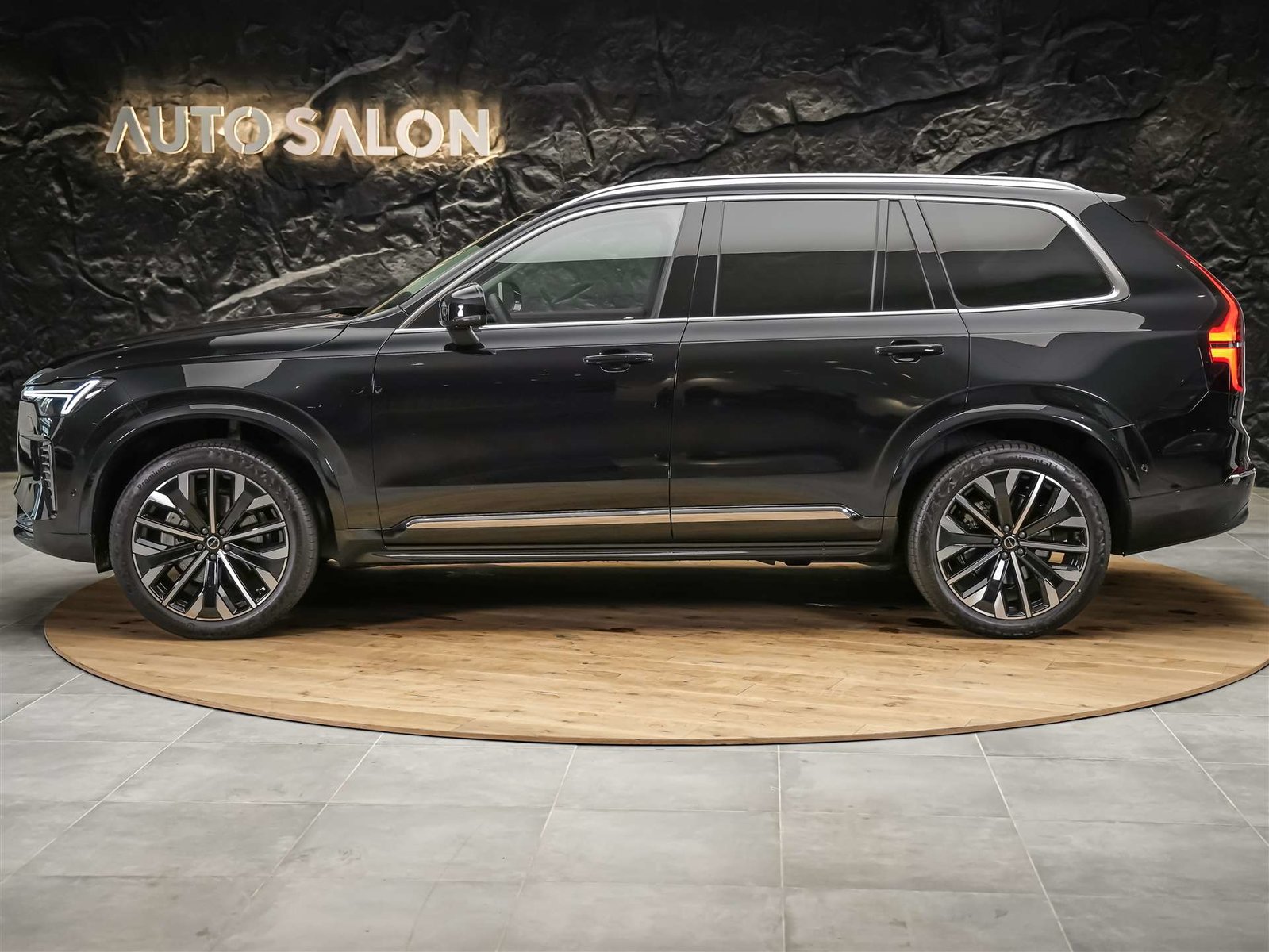 VOLVO XC90 2.0 B5 Plus Bright AWD *Facelift*7 Sitze*Panorama, Benzin, Occasion / Gebraucht, Automatik - 3