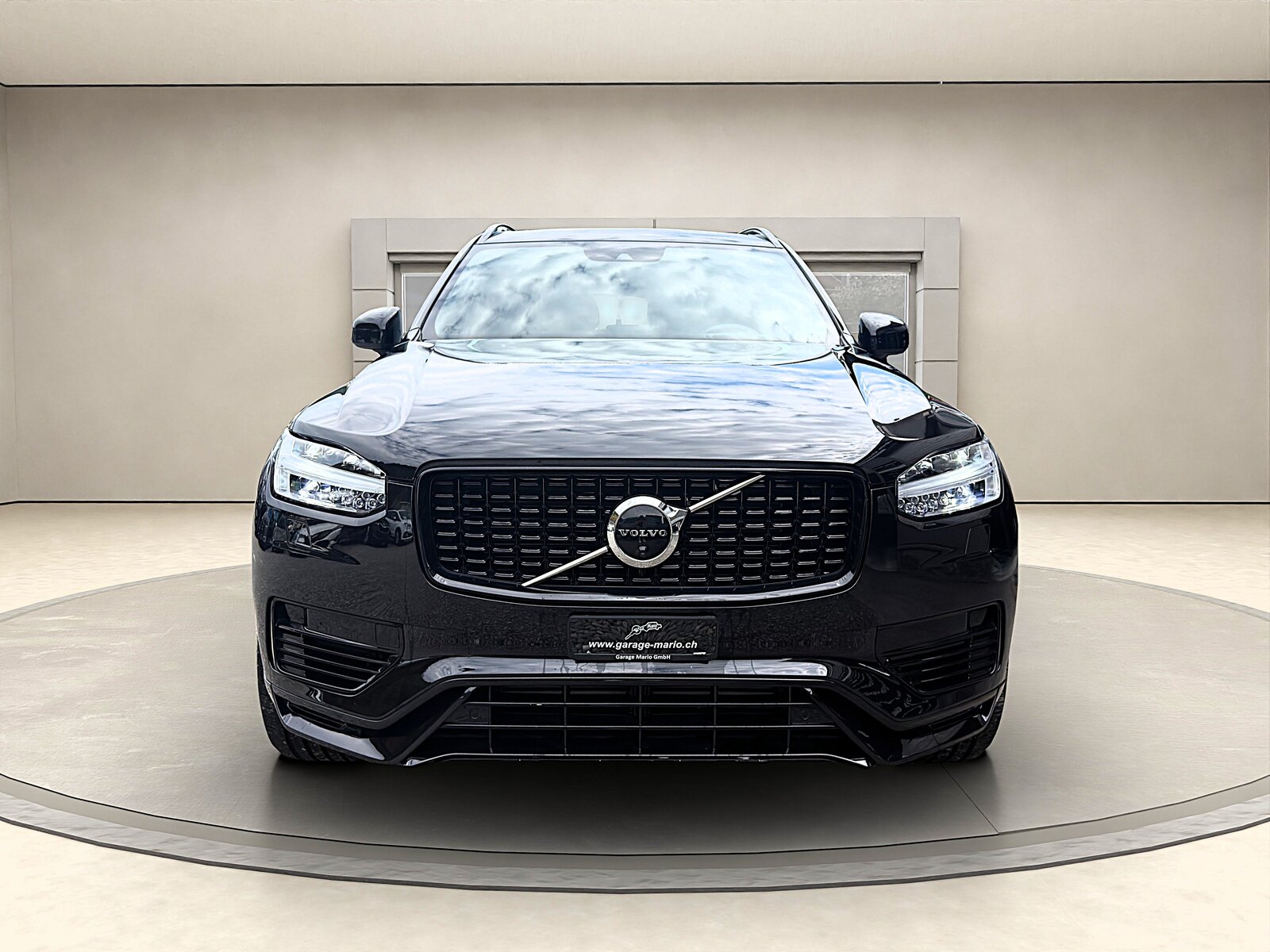 VOLVO XC90 T87 SitzplätzeeAWD PluginHybrid Plus Dark Geartr, Plug-in-Hybrid Benzin/Elektro, Occasion / Gebraucht, Automatik - 2