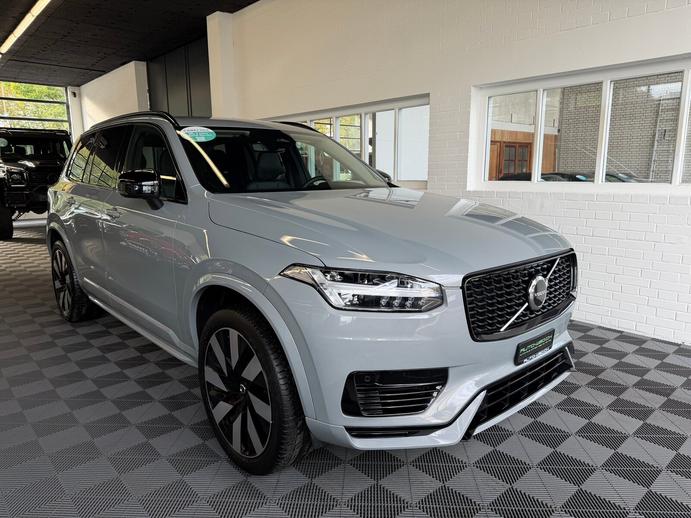 VOLVO XC90 T8 eAWD PluginHybrid Plus Dark Geartronic, Plug-in-Hybrid Benzin/Elektro, Occasion / Gebraucht, Automatik
