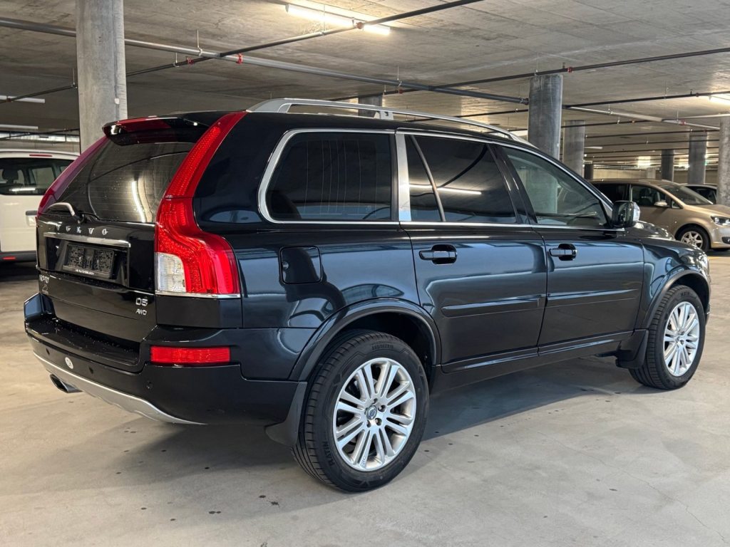 VOLVO 2.4D5 Husky Ed. 7P. AWD, Diesel, Occasion / Gebraucht, Automatik - 4