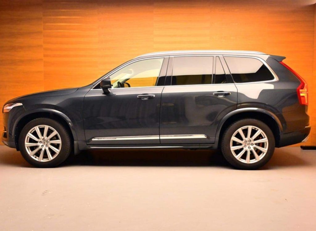VOLVO XC90 2.0 D5 Momentum 5P. AWD, Diesel, Occasion / Gebraucht, Automatik - 2