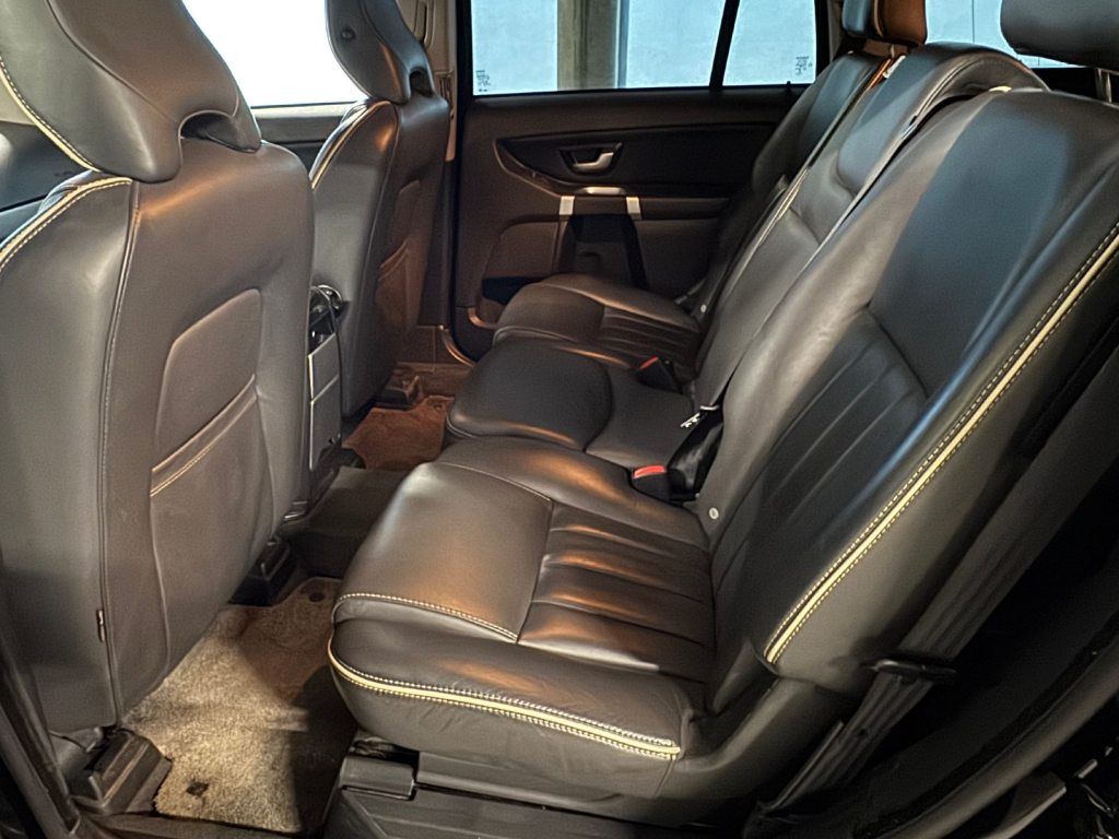 VOLVO 2.4D5 Husky Ed. 7P. AWD, Diesel, Occasion / Gebraucht, Automatik - 6