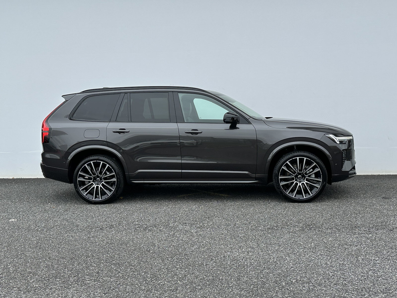 VOLVO XC90 2.0 T8 TE Ultra Dark eAWD, Plug-in-Hybrid Benzina/Elettrica, Auto dimostrativa, Automatico - 4