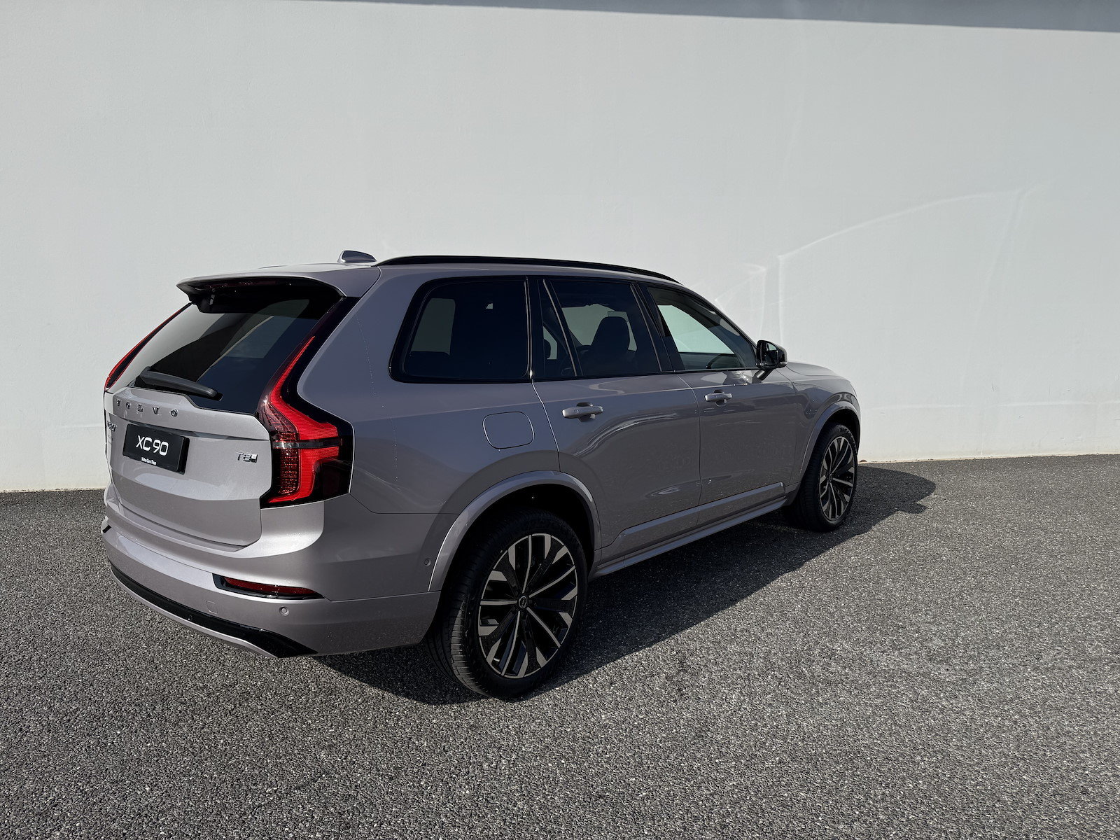 VOLVO XC90 2.0 T8 TE Ultra Dark eAWD, Hybride Rechargeable Essence/Électricité, Voiture de démonstration, Automatique - 4