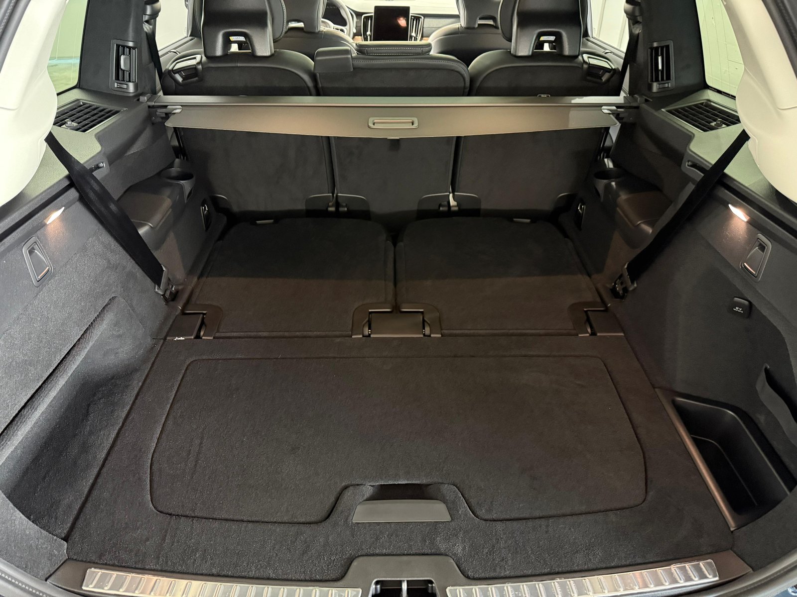 VOLVO XC90 2.0 T8 TE Ultra Bright eA, Hybride Intégral Essence/Électricité, Voiture de démonstration, Automatique - 7
