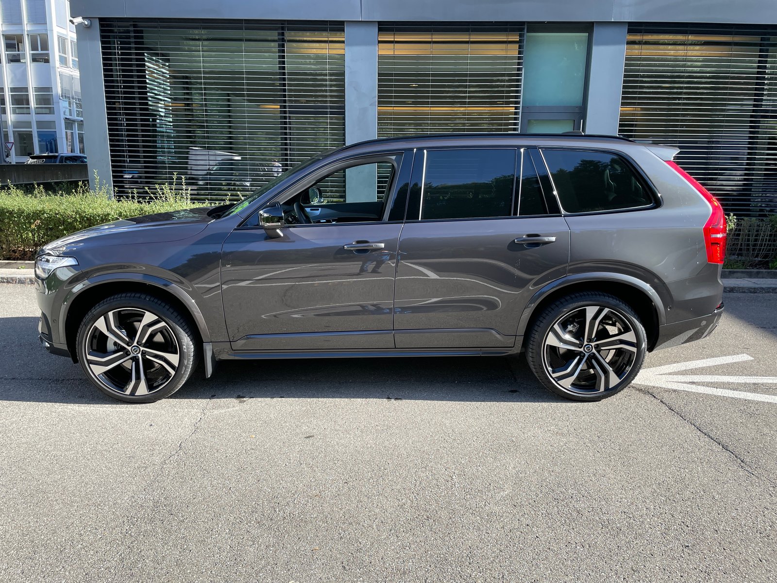 VOLVO XC90 B5 Diesel Mild Hybrid AWD Ultimate Dark Geartroni, Hybride Léger Diesel/Électricité, Voiture de démonstration, Automatique - 2