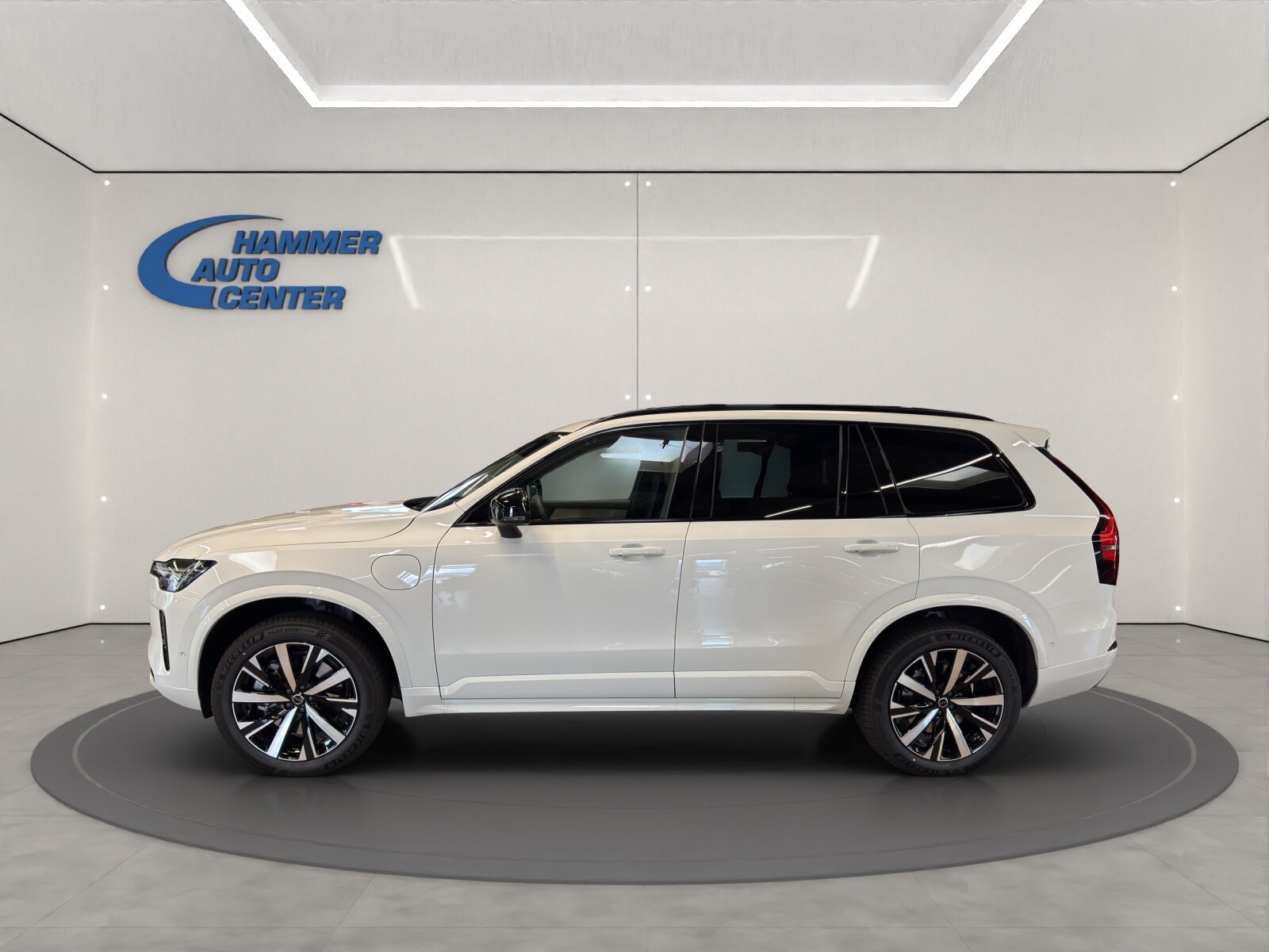 VOLVO XC90 2.0 T8 TE Plus Dark eAWD, Plug-in-Hybrid Benzina/Elettrica, Auto dimostrativa, Automatico - 2