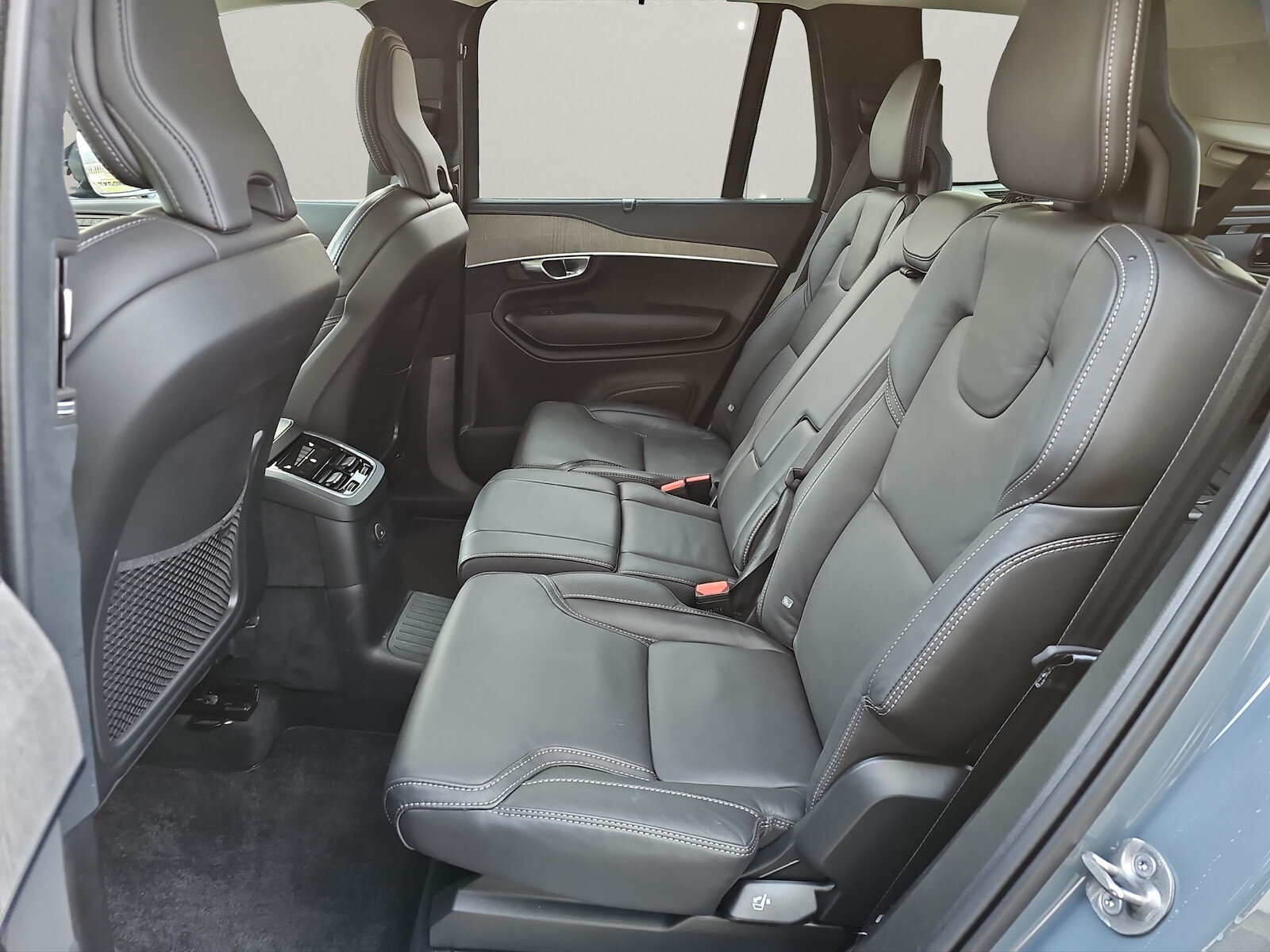 VOLVO XC90 2.0 T8 TE Ultimate Dark 7P. eAWD, Plug-in-Hybrid Benzina/Elettrica, Auto dimostrativa, Automatico - 7