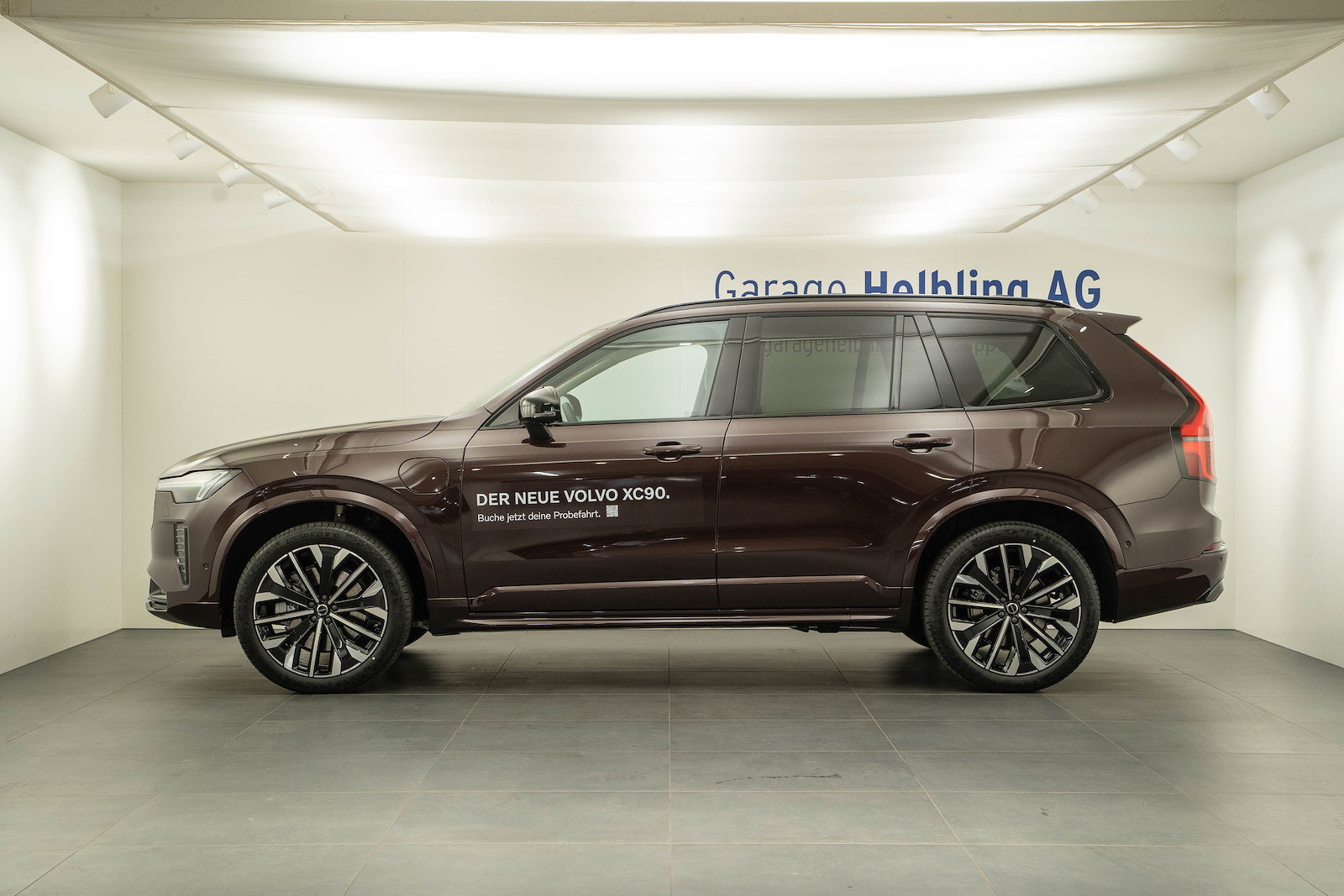VOLVO XC90 2.0 T8 TE Ultra Dark eAWD, Plug-in-Hybrid Petrol/Electric, New car, Automatic - 3