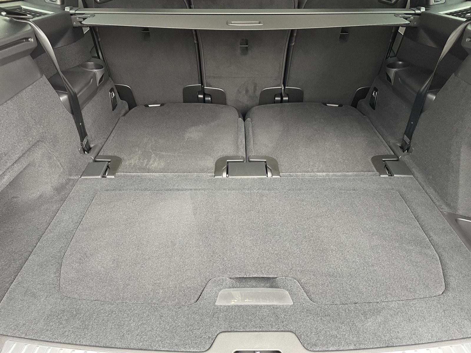 VOLVO XC90 2.0 T8 TE Ultra Dark eAWD, Full-Hybrid Petrol/Electric, New car, Automatic - 7