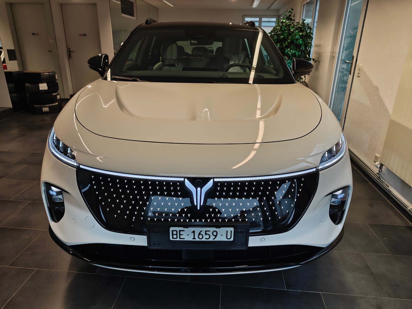 VOYAH Voyah Courage, Electric, New car, Automatic - 2