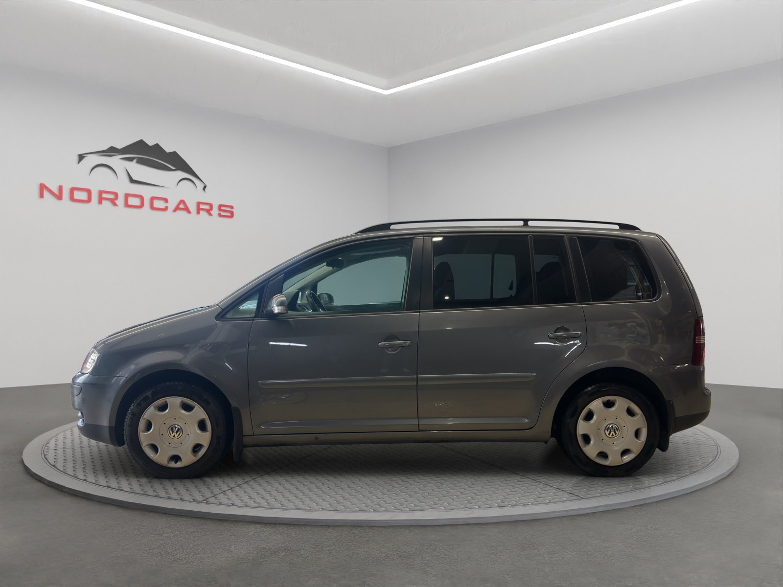 VW 1.9 TDI DSG, Diesel, Second hand / Used, Automatic - 2