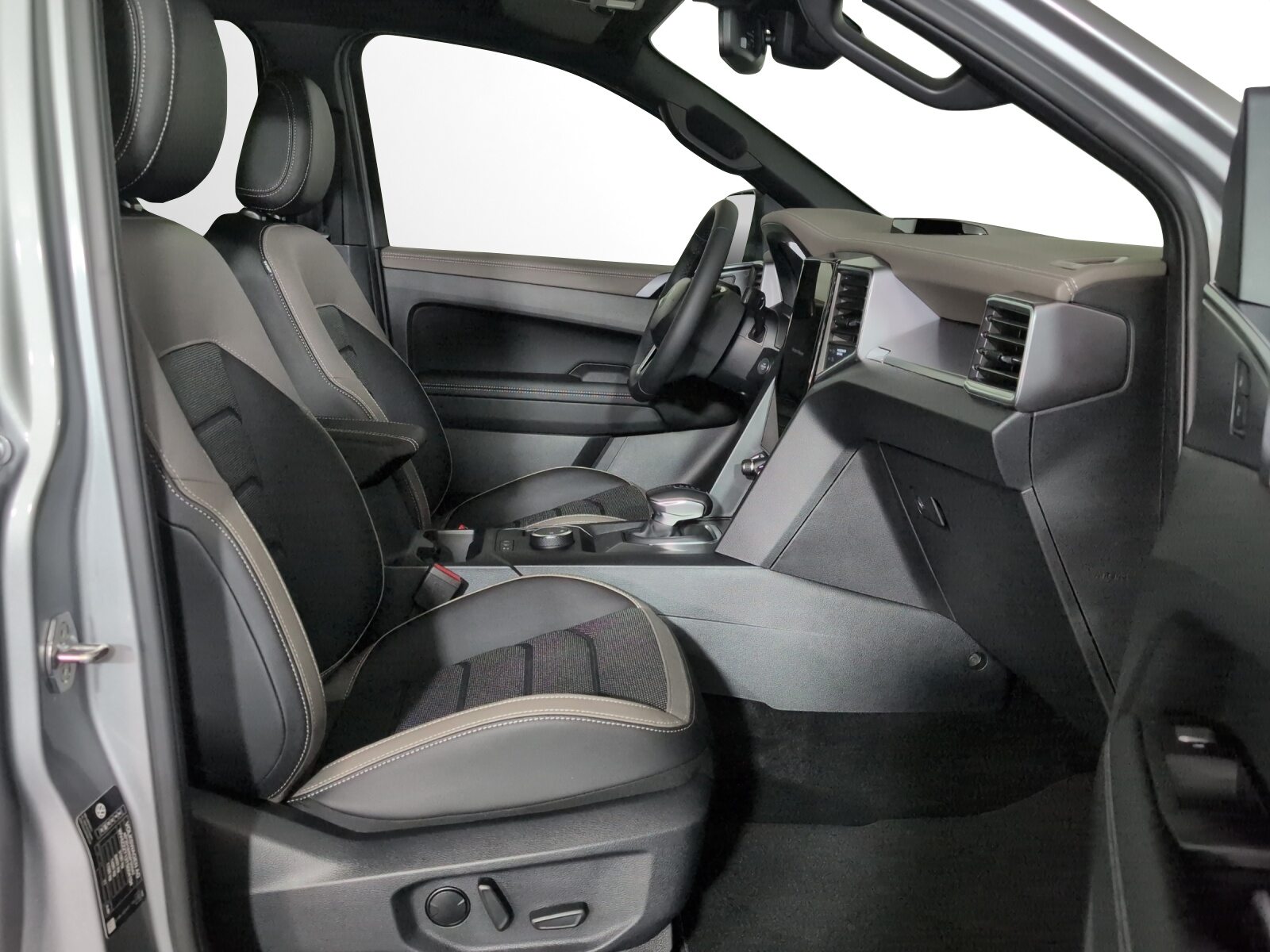 VW Amarok DoubleCab Aventura Winter 2, Diesel, New car, Automatic - 7