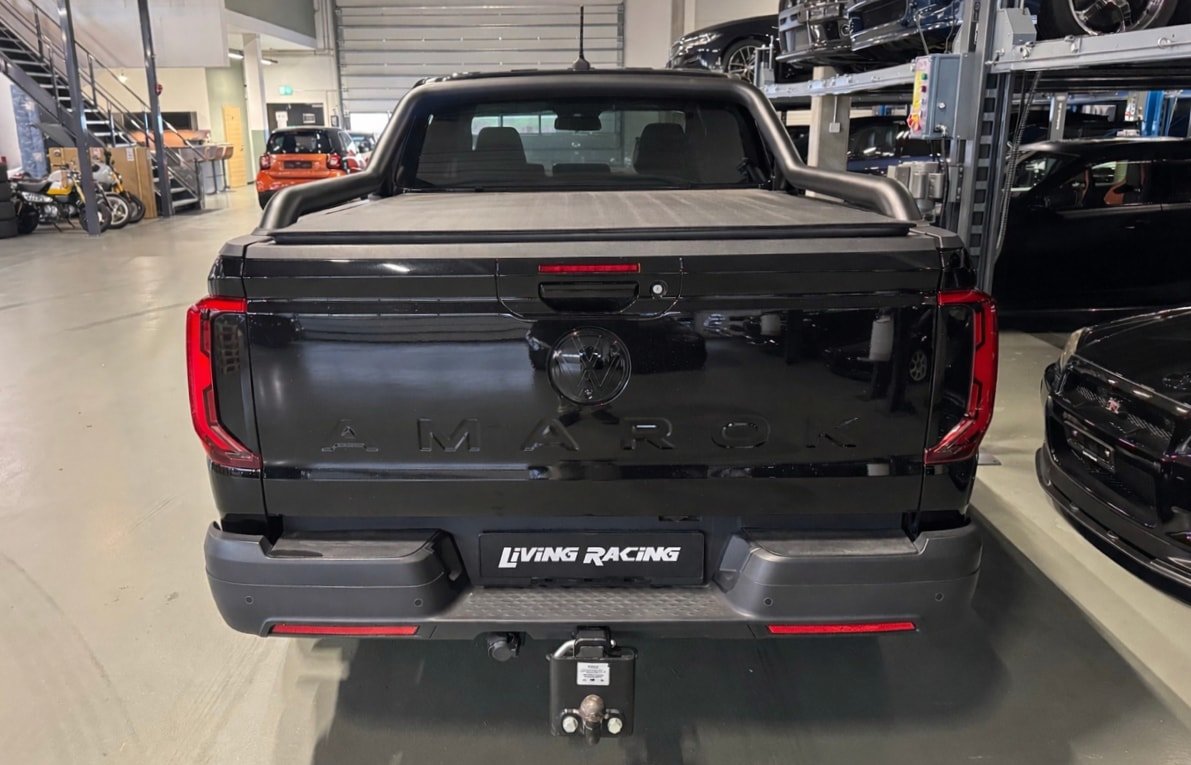 VW Amarok 3.0TDI *AllBlack Ed.*, Diesel, Second hand / Used, Automatic - 4