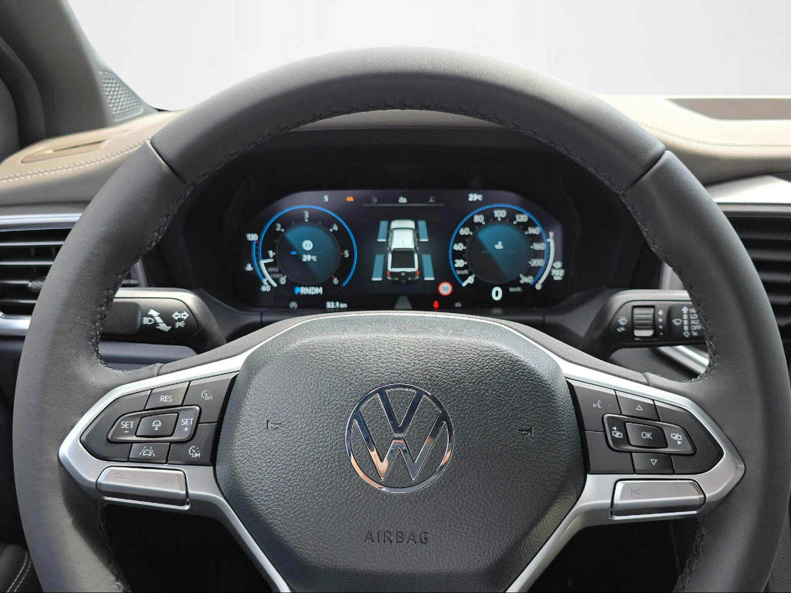 VW Amarok 3.0 TDI Style Winter 1, Diesel, Ex-demonstrator, Automatic - 5