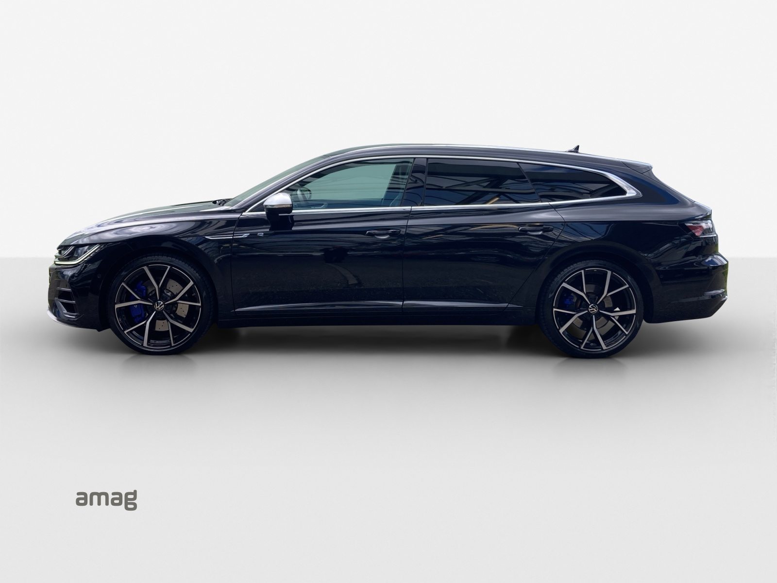 VW Arteon Shooting Brake R Limited, Petrol, Second hand / Used, Automatic - 2