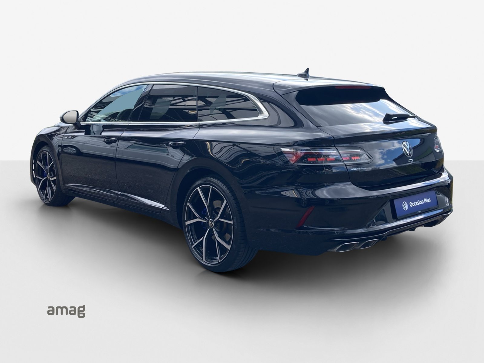 VW Arteon Shooting Brake R Limited, Petrol, Second hand / Used, Automatic - 3