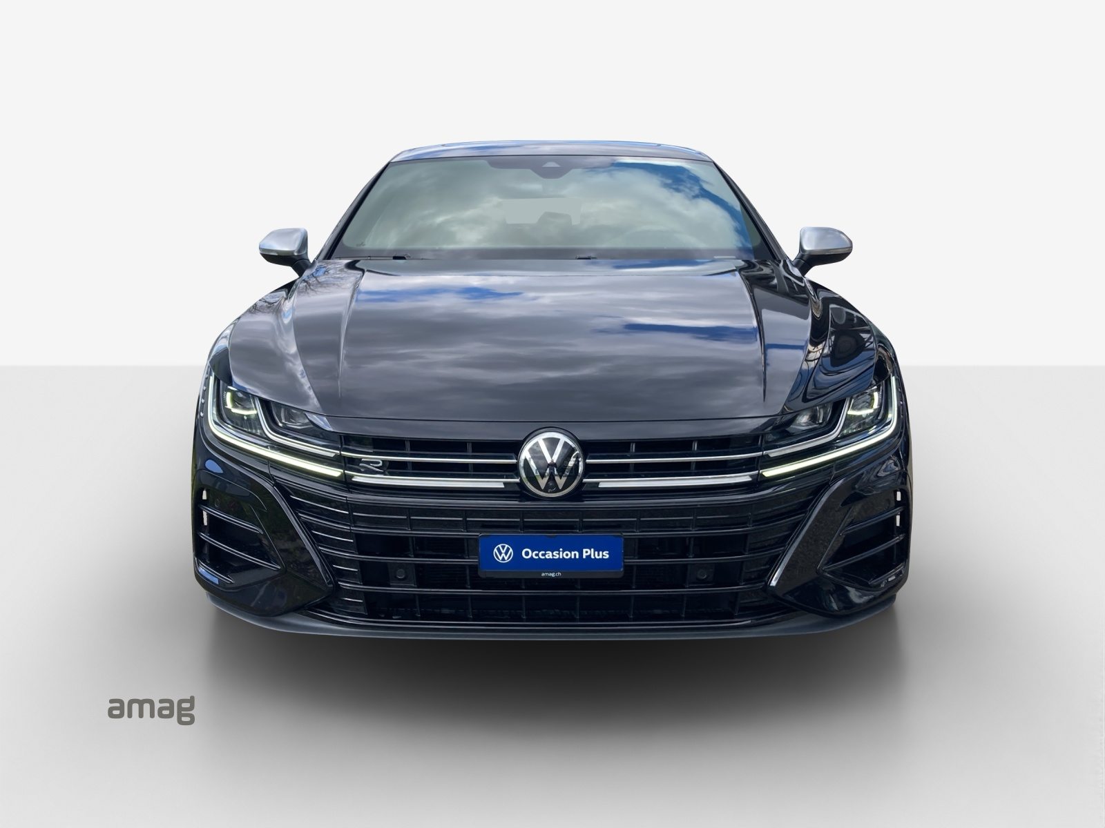 VW Arteon Shooting Brake R Limited, Petrol, Second hand / Used, Automatic - 7