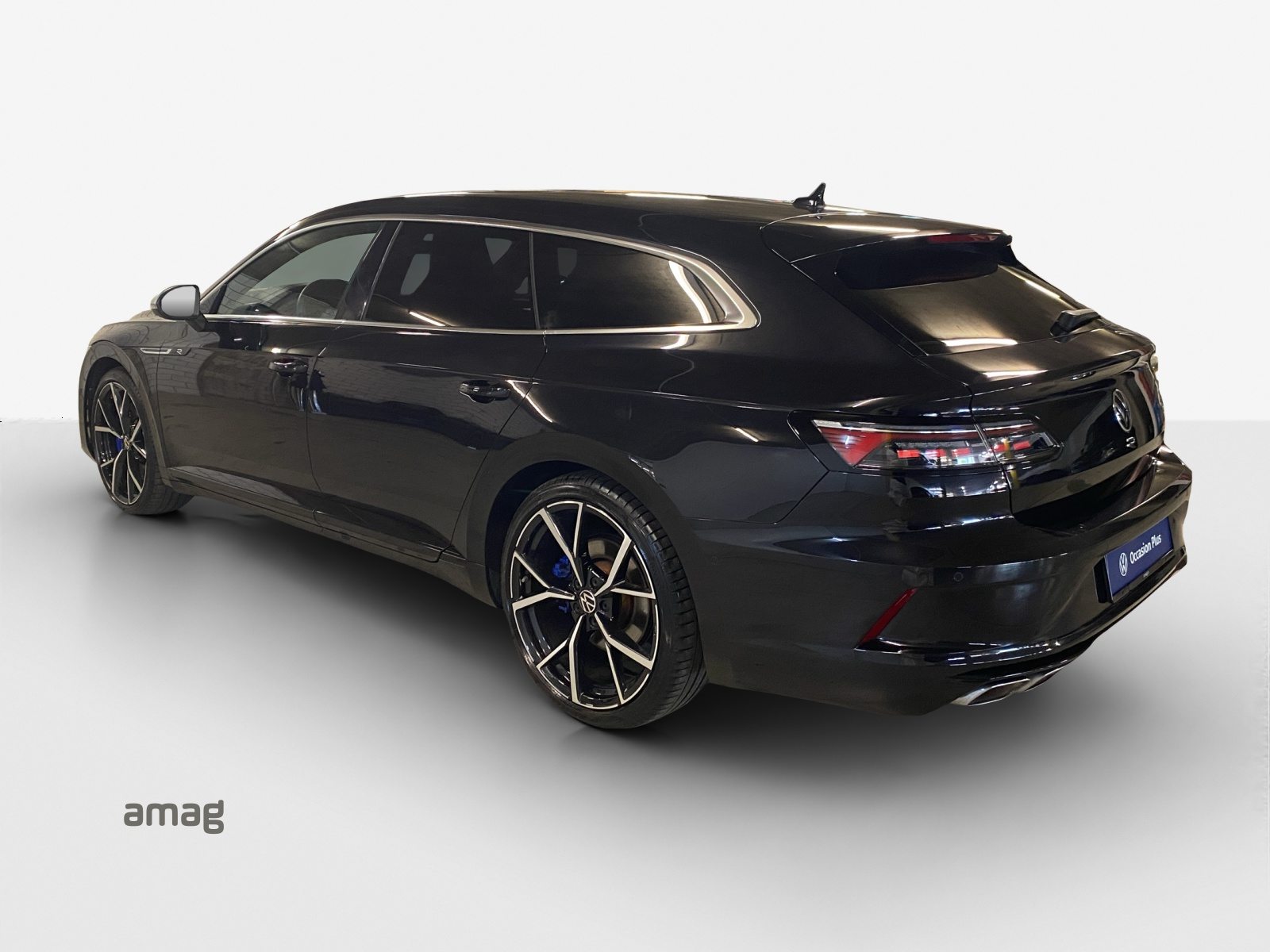 VW Arteon Shooting Brake R Limited, Petrol, Second hand / Used, Automatic - 3