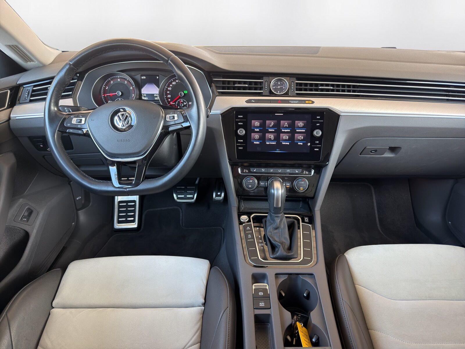 VW Arteon Elegance Line, Petrol, Second hand / Used, Automatic - 7